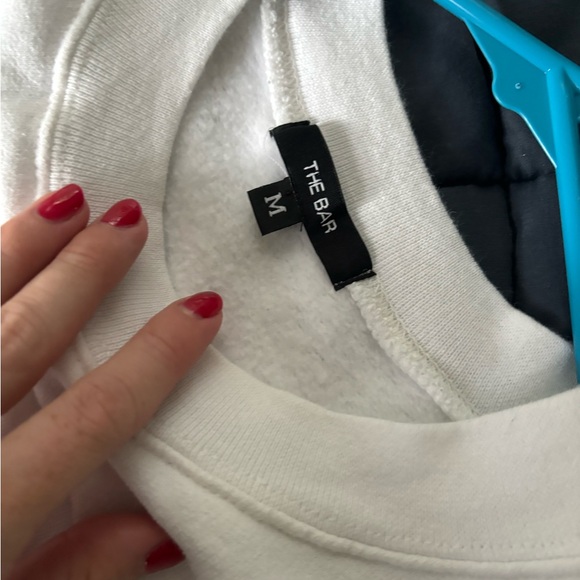 The Bar Crewneck - Picture 8 of 11